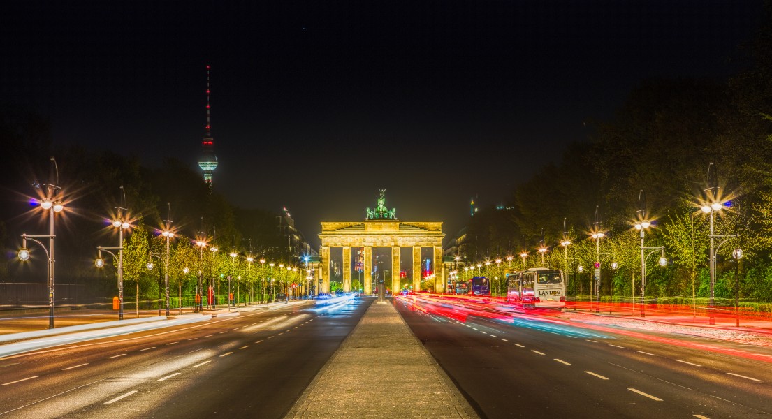 Puerta de Brandeburgo, Berlín, Alemania, 2016-04-21, DD 22-27 HDR