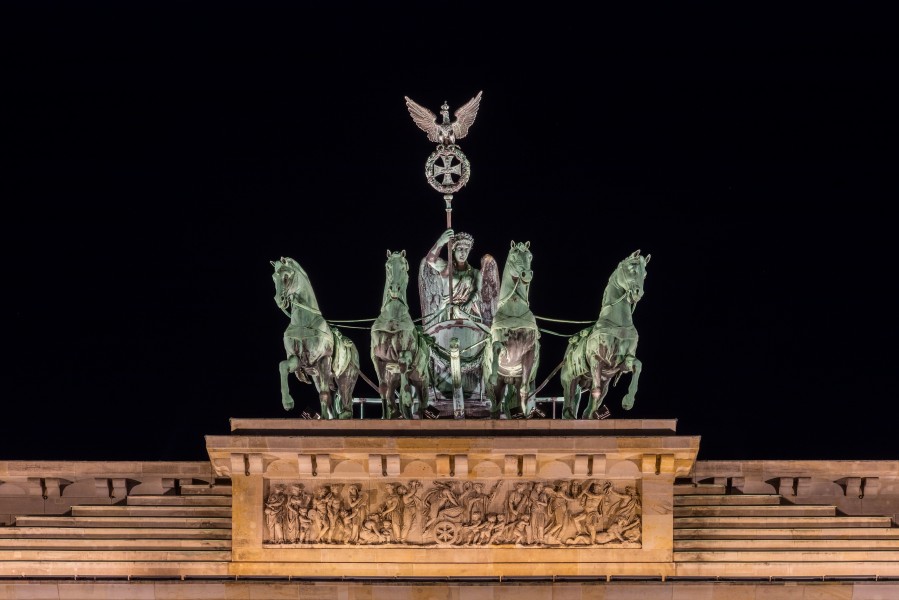 Puerta de Brandenburgo, Berlín, Alemania, 2016-04-21, DD 49-51 HDR