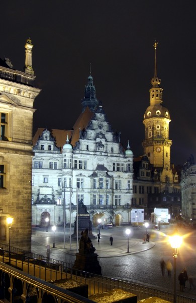 Schloßplatz - Dresden - night