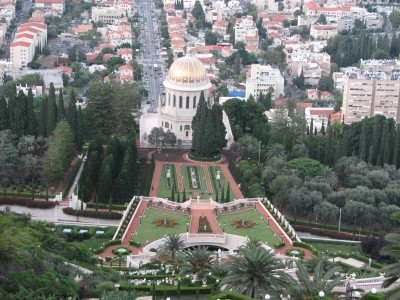 Haifa is the largest city in northern Israel, and the third-largest city in the country, with a population of over 268,000. Another 300,000 people live in towns directly adjacent to the city including the cities of the Krayot, as well as, Tirat Carmel, Daliyat al-Karmel and Nesher. Together these areas form a contiguous urban area home to nearly 600,000 residents which makes up the inner core of the Haifa metropolitan area. Population of Haifa: 90% are Jews, more than a quarter of whom are immigrants from the former Soviet Union, while 10% are Arabs, predominantly of the Christian faith. It is also home to the Bahá'í World Centre, a UNESCO World Heritage Site.<br>Name of photo's author: Free-Photos.biz<br>This photo was taken in: Haifa, Israel