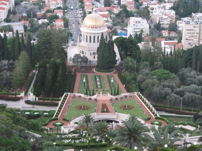 Haifa is the largest city in northern Israel, and the third-largest city in the country, with a population of over 268,000. Another 300,000 people live in towns directly adjacent to the city including the cities of the Krayot, as well as, Tirat Carmel, Daliyat al-Karmel and Nesher. Together these areas form a contiguous urban area home to nearly 600,000 residents which makes up the inner core of the Haifa metropolitan area. Population of Haifa: 90% are Jews, more than a quarter of whom are immigrants from the former Soviet Union, while 10% are Arabs, predominantly of the Christian faith. It is also home to the Bahá'í World Centre, a UNESCO World Heritage Site.<br>Name of photo's author: Free-Photos.biz<br>This photo was taken in: Haifa, Israel
