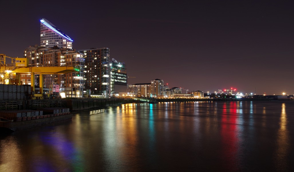 London MMB »0E9 River Thames
