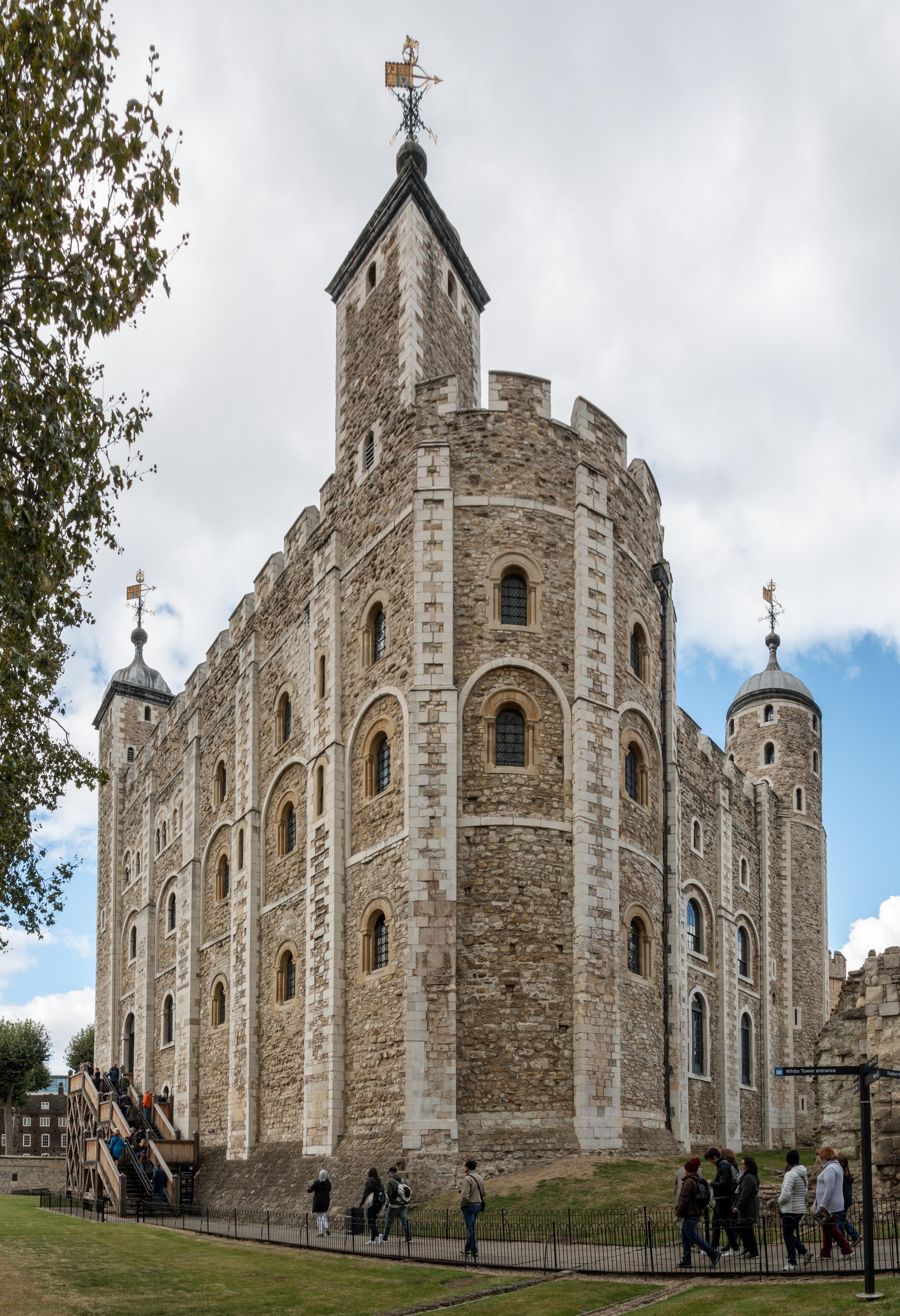 London, Tower of London, White Tower -- 2016 -- 4681-2