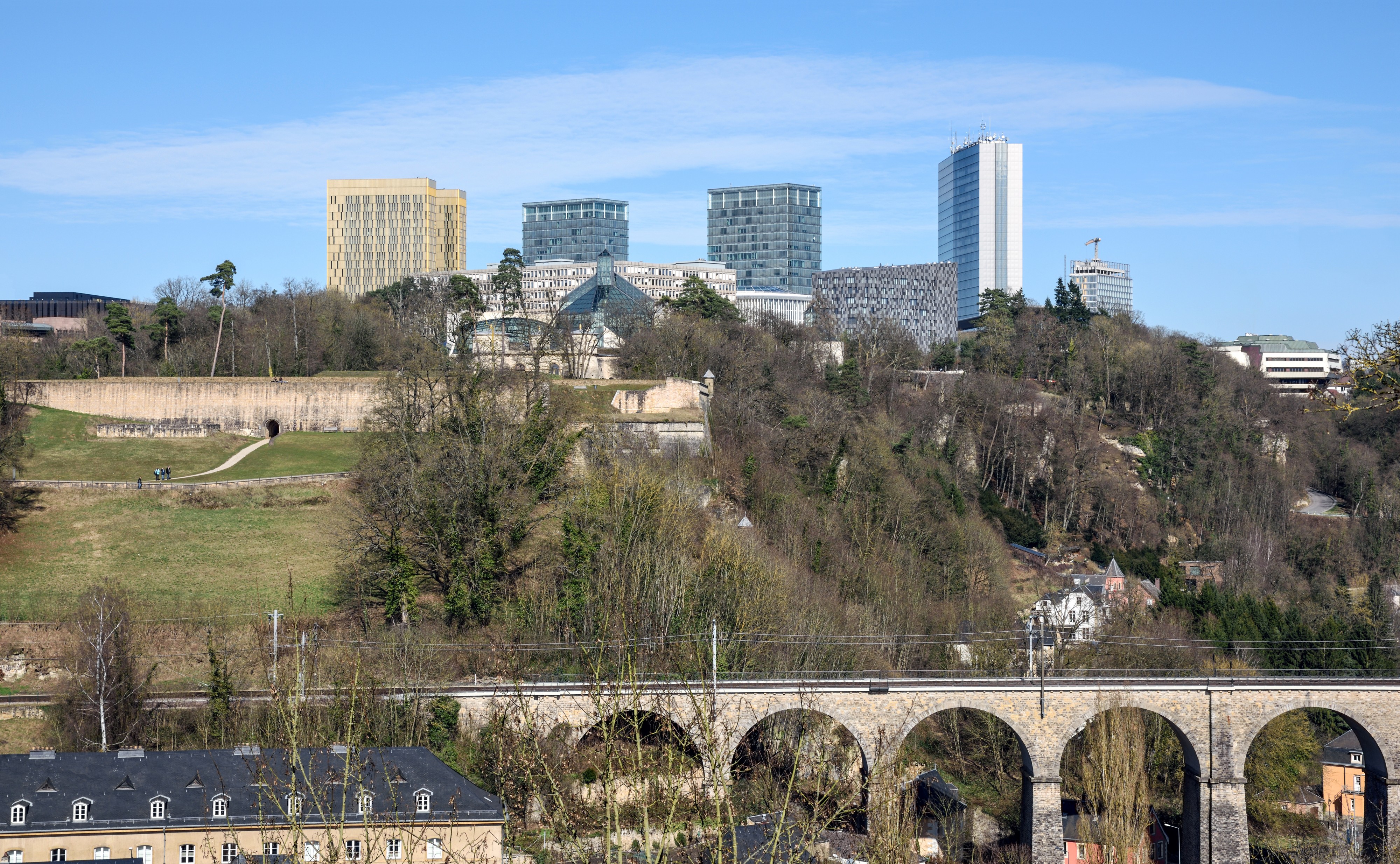 Luxembourg City - Kirchberg depuis Chemin du rempart - mars 2017