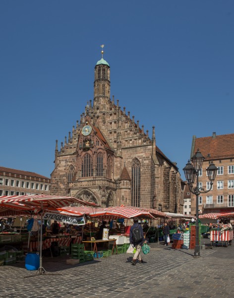 Nuremberg, Hauptmarkt and Frauenkirche 4685