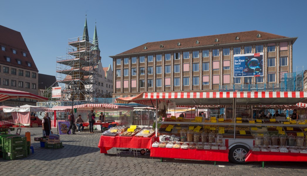 Nuremberg, Hauptmarkt and St. Sebald church 4642