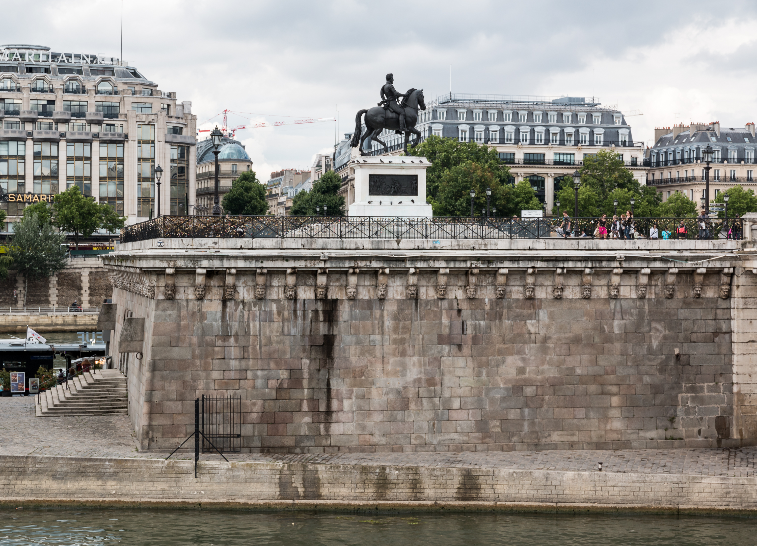 Paris, Reiterstatue Heinrich IV. -- 2014 -- 1424