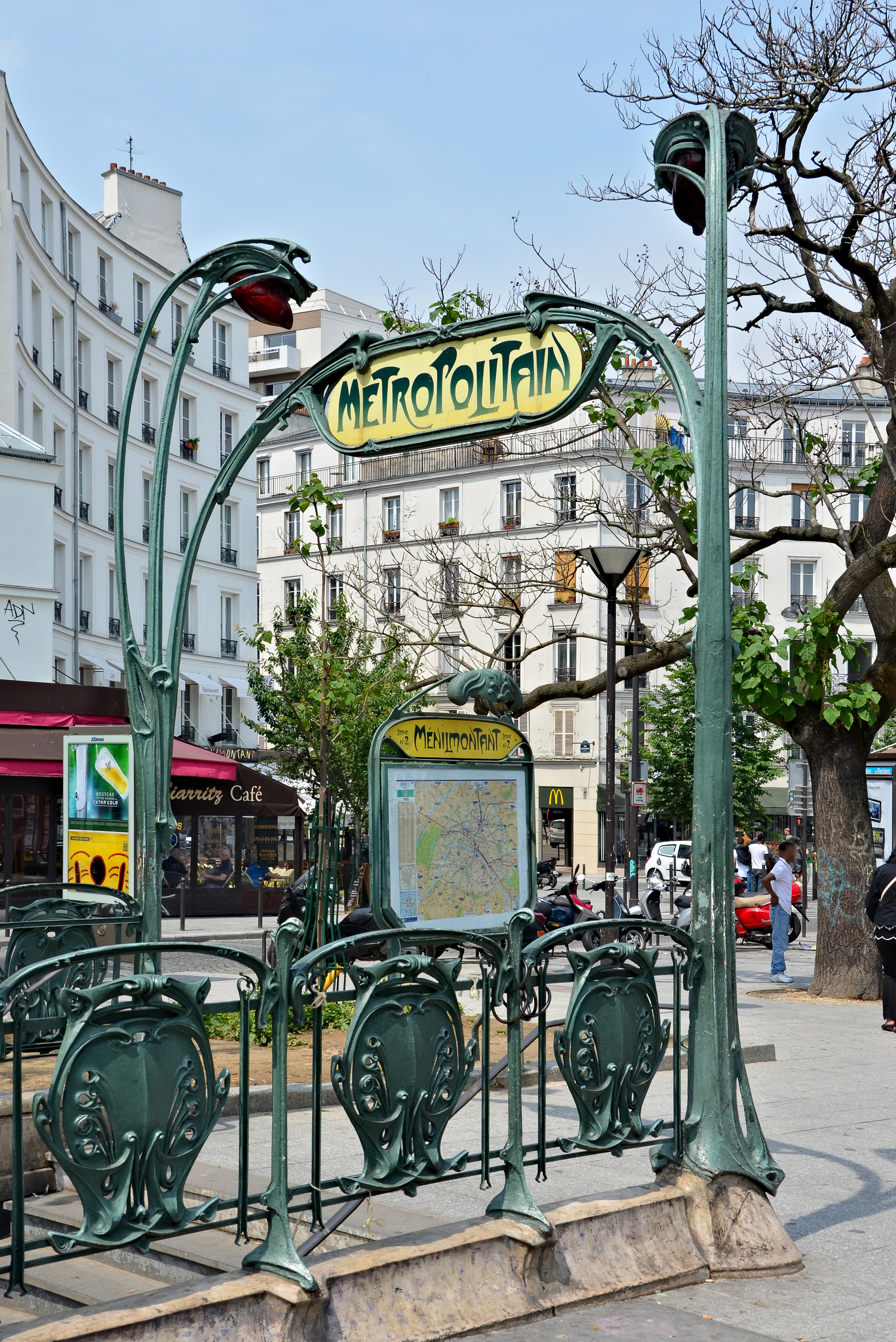 Paris Métro Guimard Ménilmontant 2013