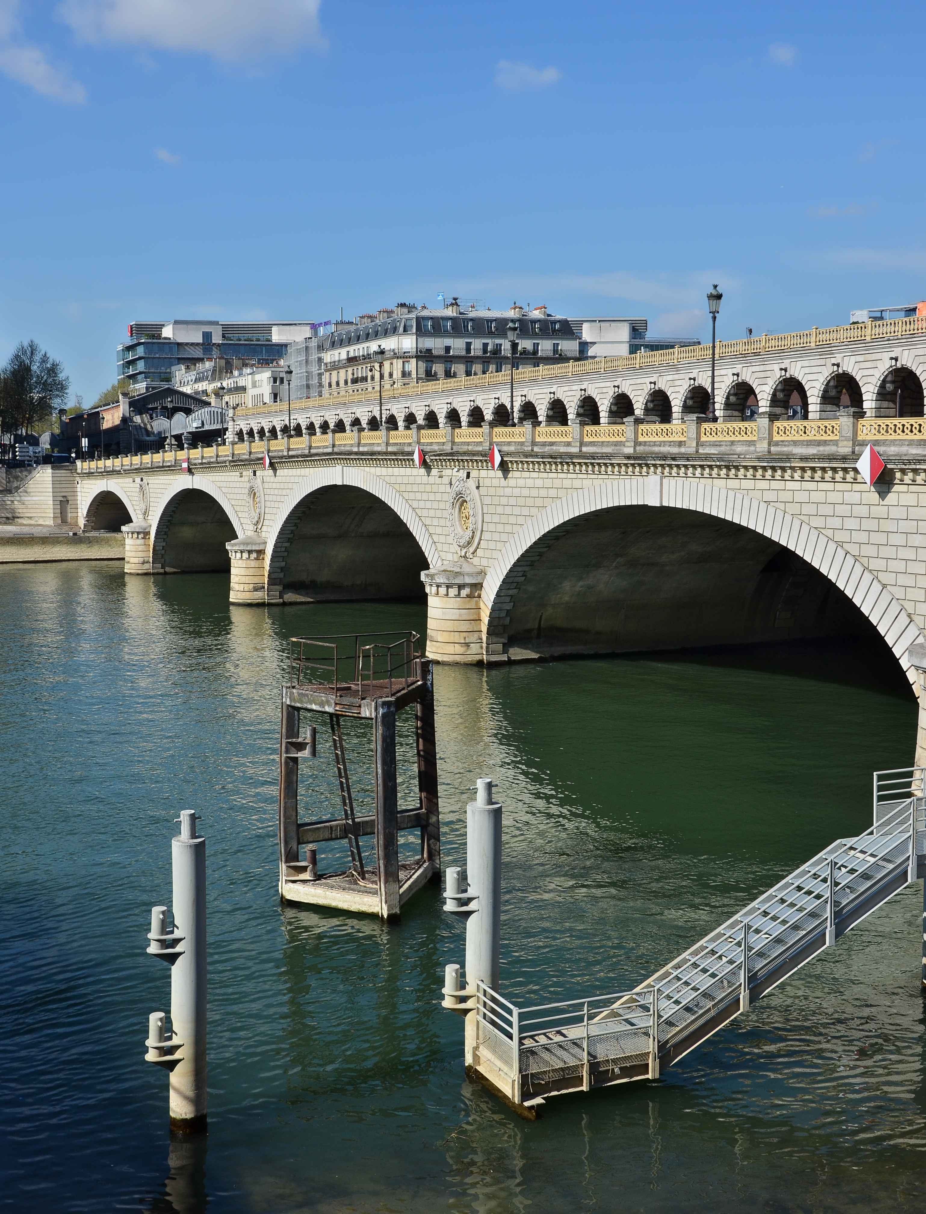 Paris Pont de Bercy Ponton&piliers 2014