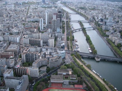 Paris is one of the world's leading business and cultural centers, and its influences in politics, education, entertainment, media, fashion, science, and the arts all contribute to its status as one of the world's major global cities. It hosts the headquarters of many international organizations such as UNESCO, the OECD, the International Chamber of Commerce or the European Space Agency. Paris is considered one of the greenest and most liveable cities in Europe. It is also one of the most expensive.<br>Name of photo's author: Free-Photos.biz<br>This photo was taken in: Paris, France