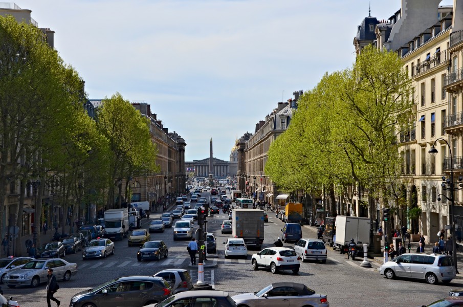 Paris Rue royale depuis la Madeleine 2014