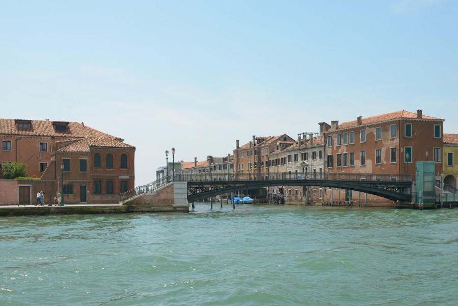 Giudecca Ponte Longo lato nord Venezia