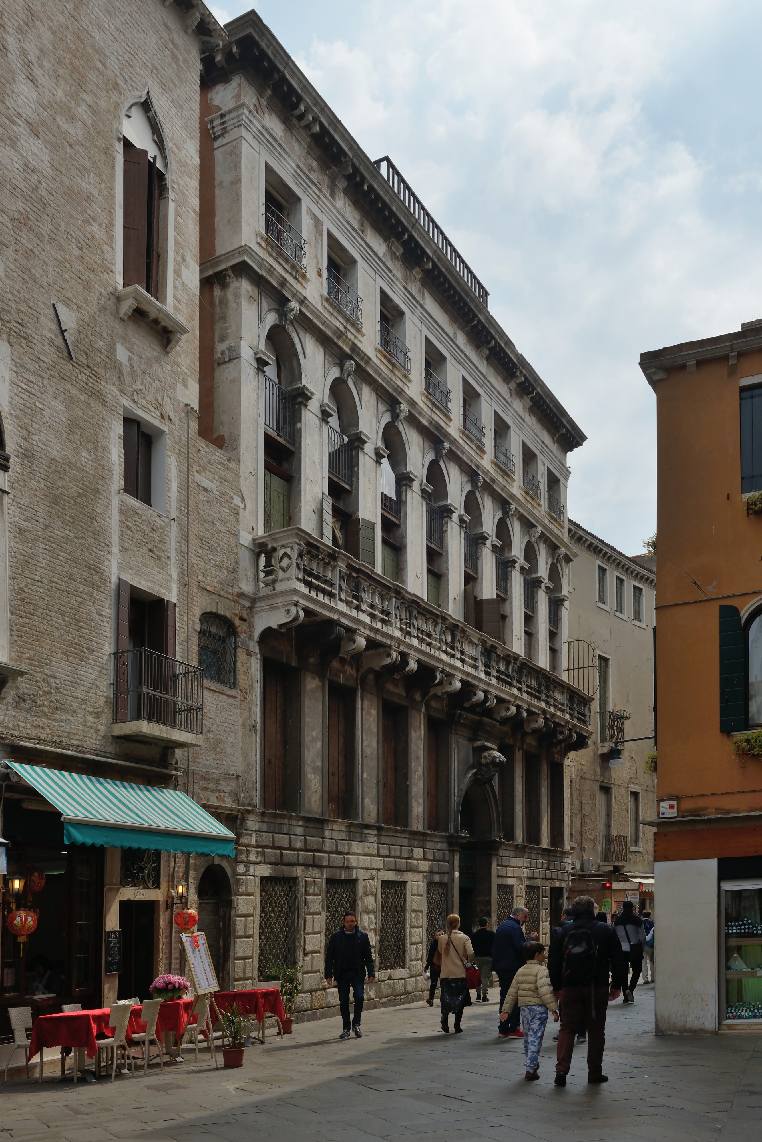 Palazzo Dona delle Rose alla Maddalena Cannaregio Venezia