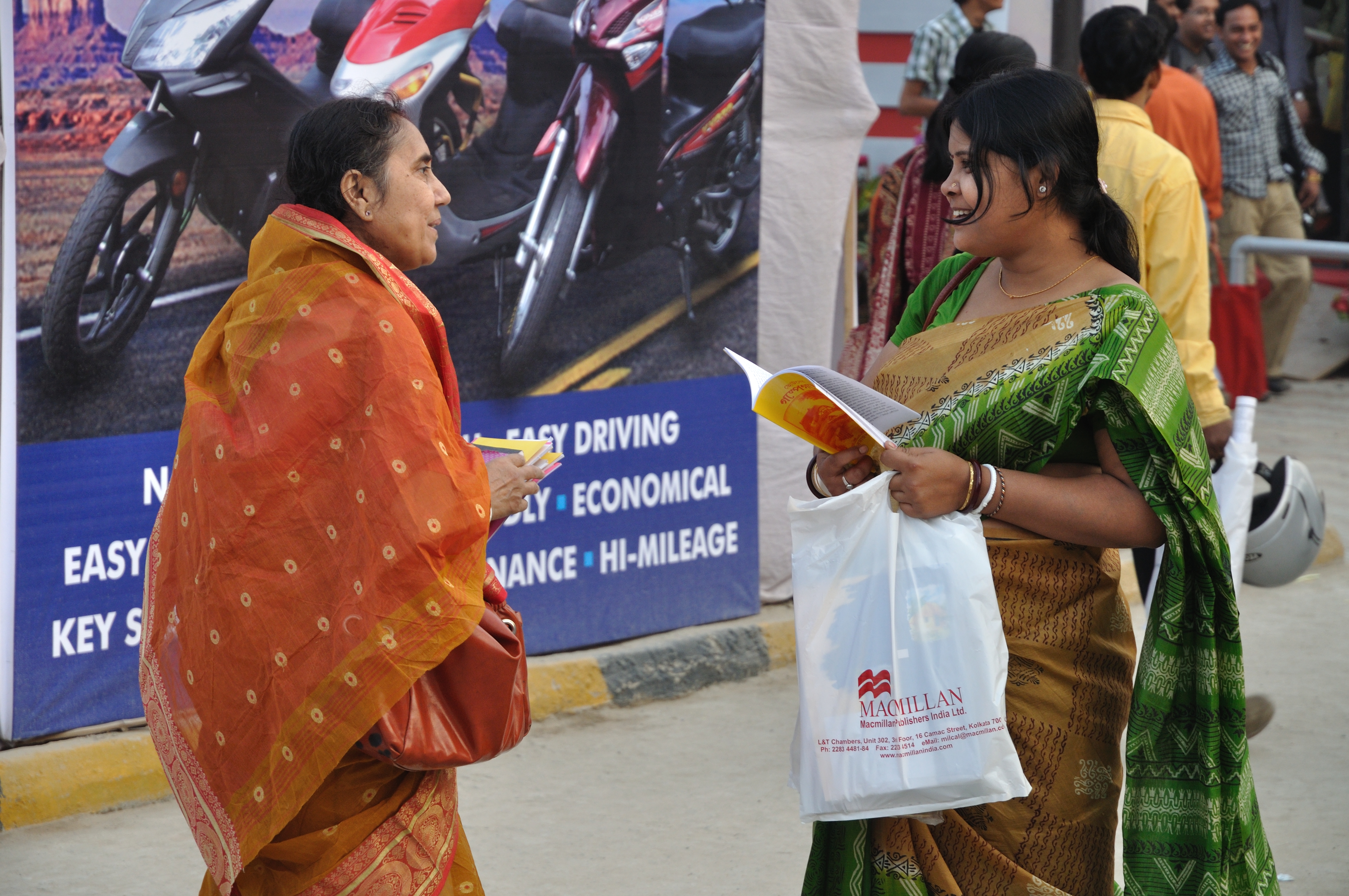 Kolkata Book Fair 2011 - India 2011-02-04 0540