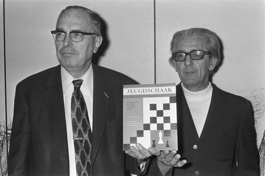Max Euwe and B. J. Withuis 1972