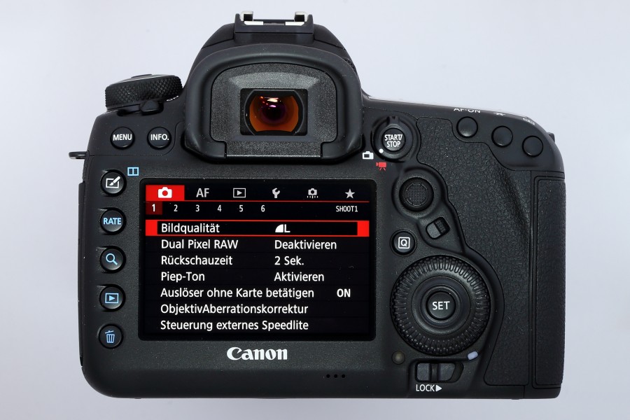 Canon EOS 5D Mark IV, Rückseite