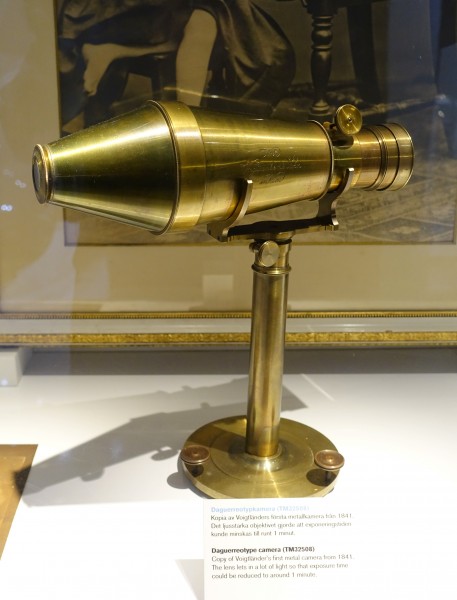 Daguerreotype camera, replica of Voigtlander's first metal camera from 1841, TM32508 - Tekniska museet - Stockholm, Sweden - DSC01429