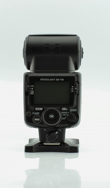 Nikon SpeedLight SB700 rear view
