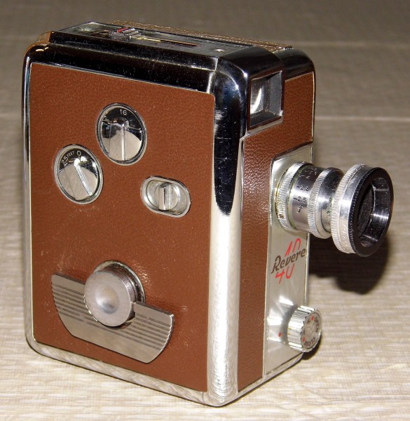 Vintage Revere 8mm Movie Camera, Model 40, Magazine Load, Made In USA, A Compact And Well-Built Camera, Circa 1951 (13292427993)