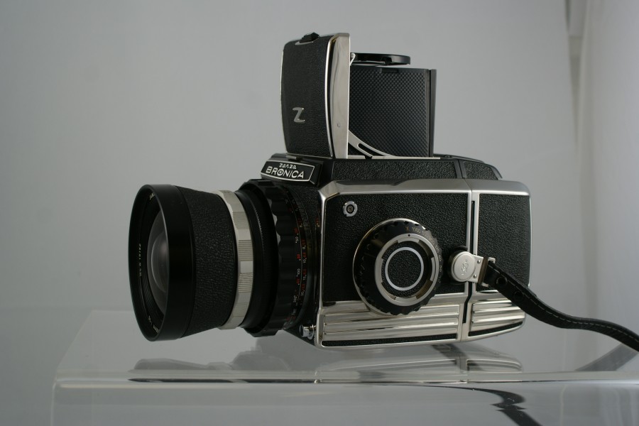 Zenza Bronica medium format SLR camera
