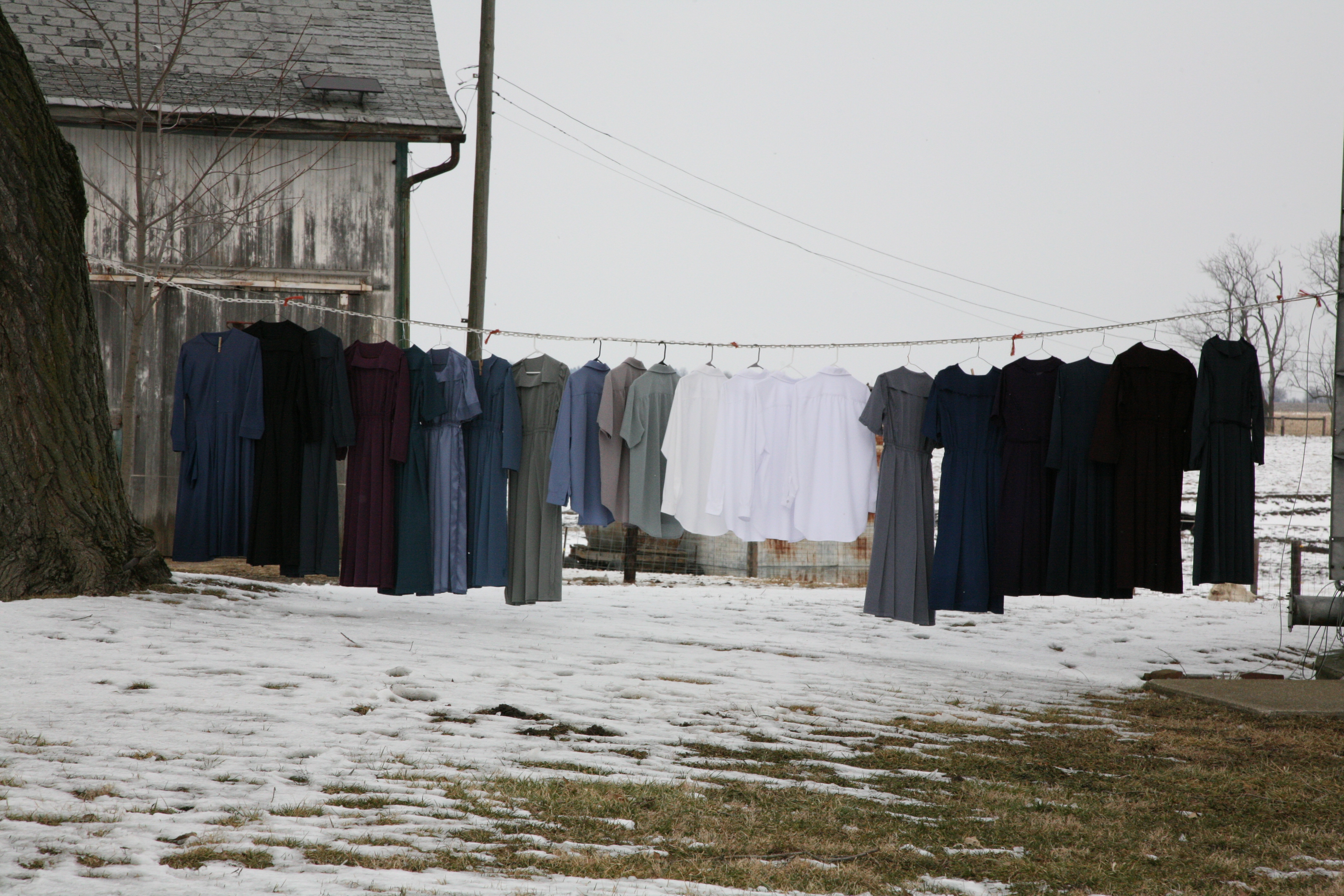 Amish clothesline 3