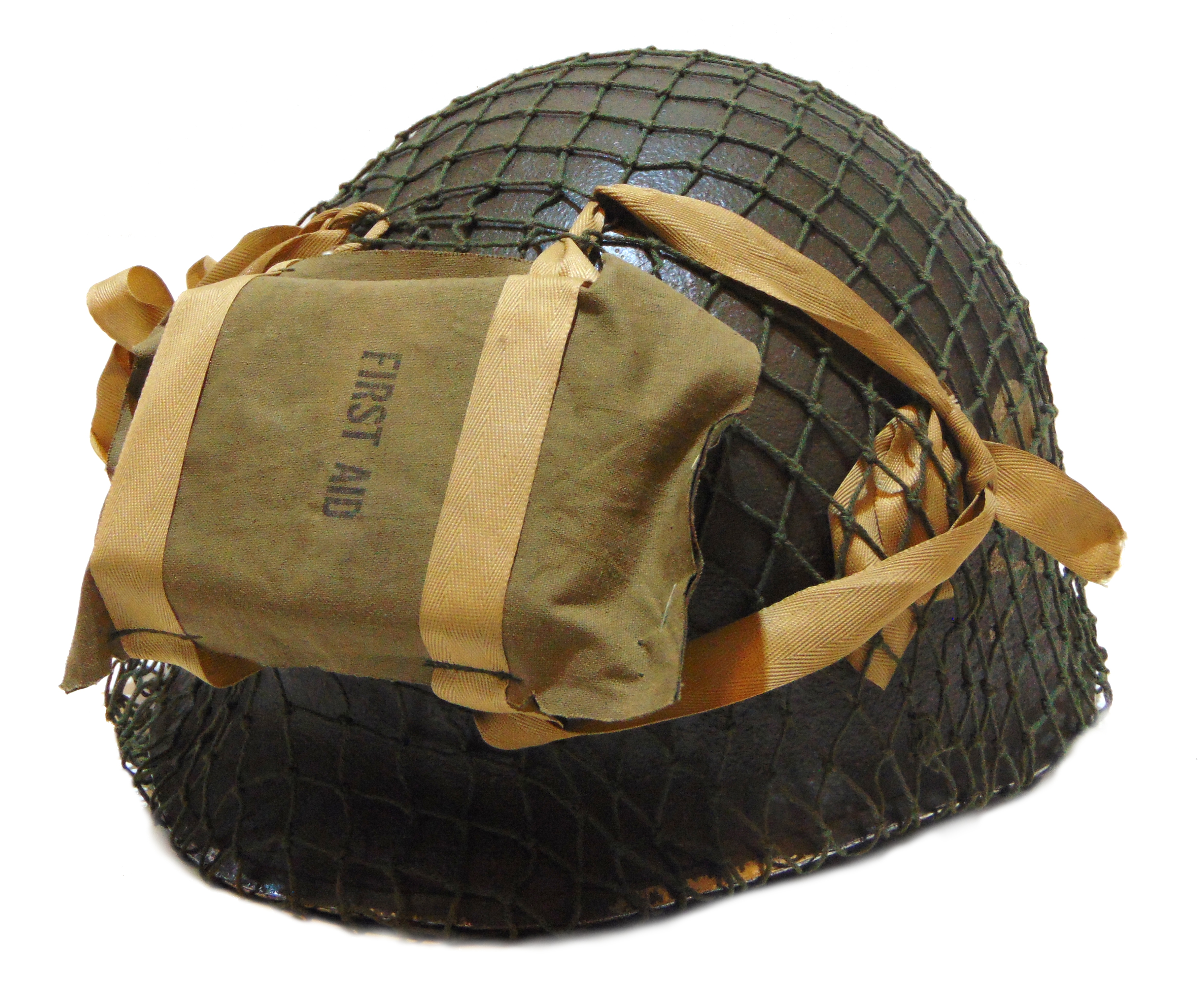 US Helmet with Parachute First Aid Packet
