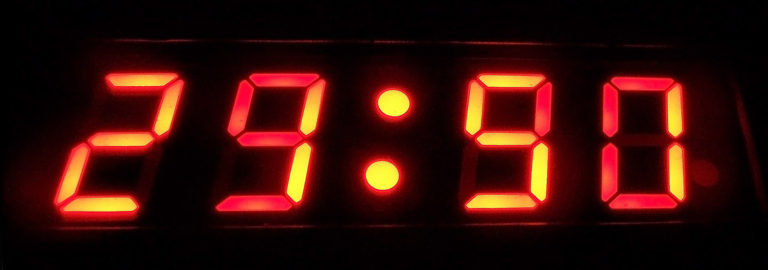 Digital clock changing numbers