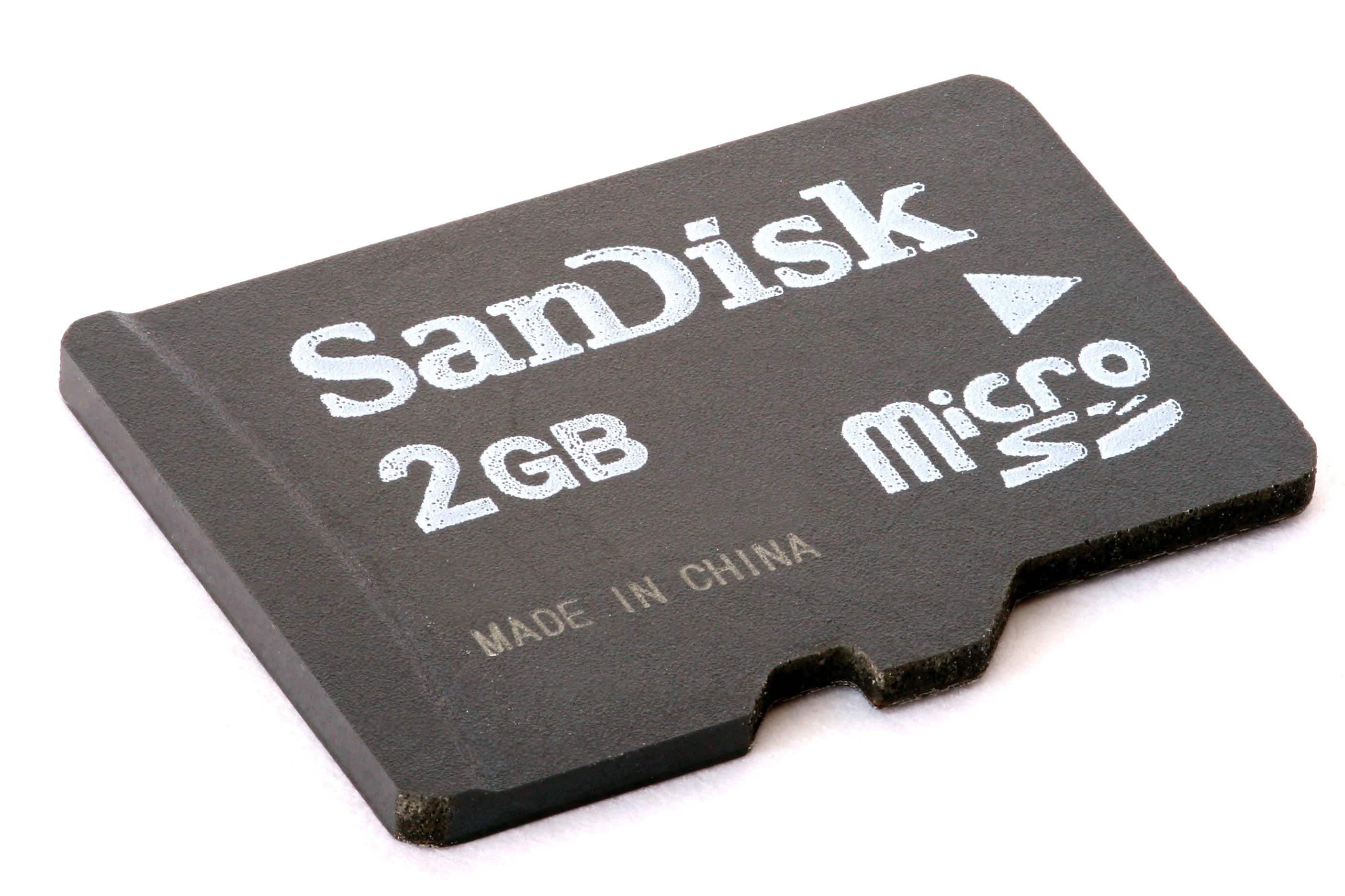 MicroSD card 2GB focus-stacked