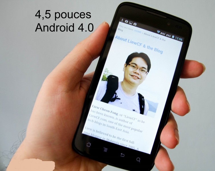 Smartphone 4,5 pouces Android 4.0