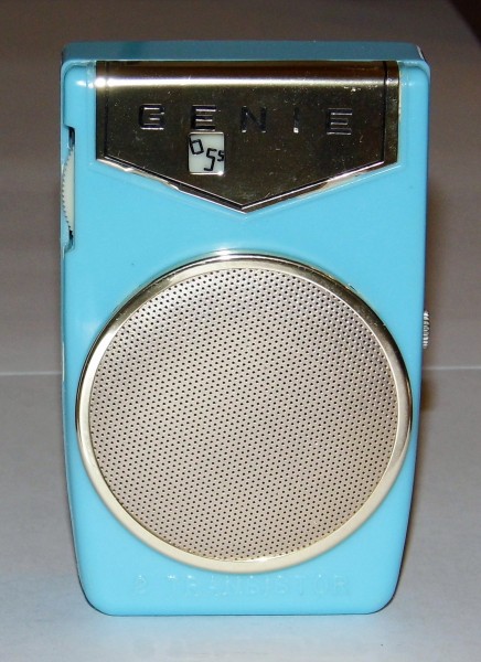 Vintage Genie 2-Transistor Boy's Radio, Model STR-217, Made in Japan (8440500881)