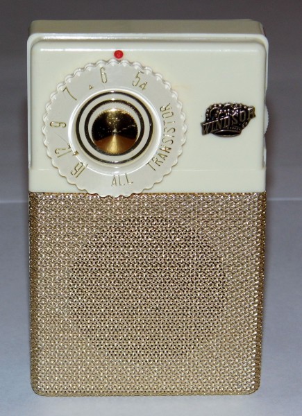 Vintage Windsor 2-Transistor Boy's Radio (No Model Number), Made in Japan (8441609732)