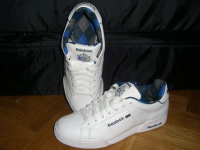Las zapatillas que me he comprado hoy. Llevan un interior de rombos precioso de la muerte, pero a ver cuГЎnto me duran poniГ©ndomelas casi todos los dГ­as y andando hora y media cada jornada.