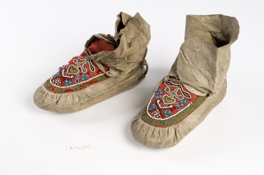 Florence Nightingale's Moccasins Wellcome L0043770