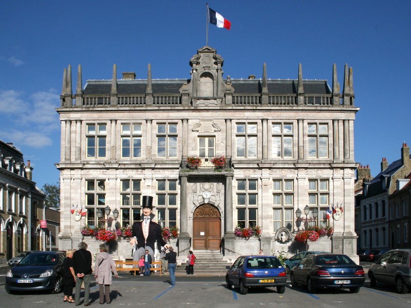 0 Bergues - Hôtel de ville (1)