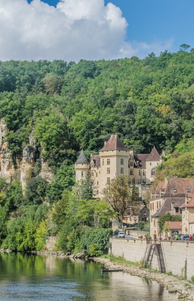 Dordogne River and Malartrie Castle 03