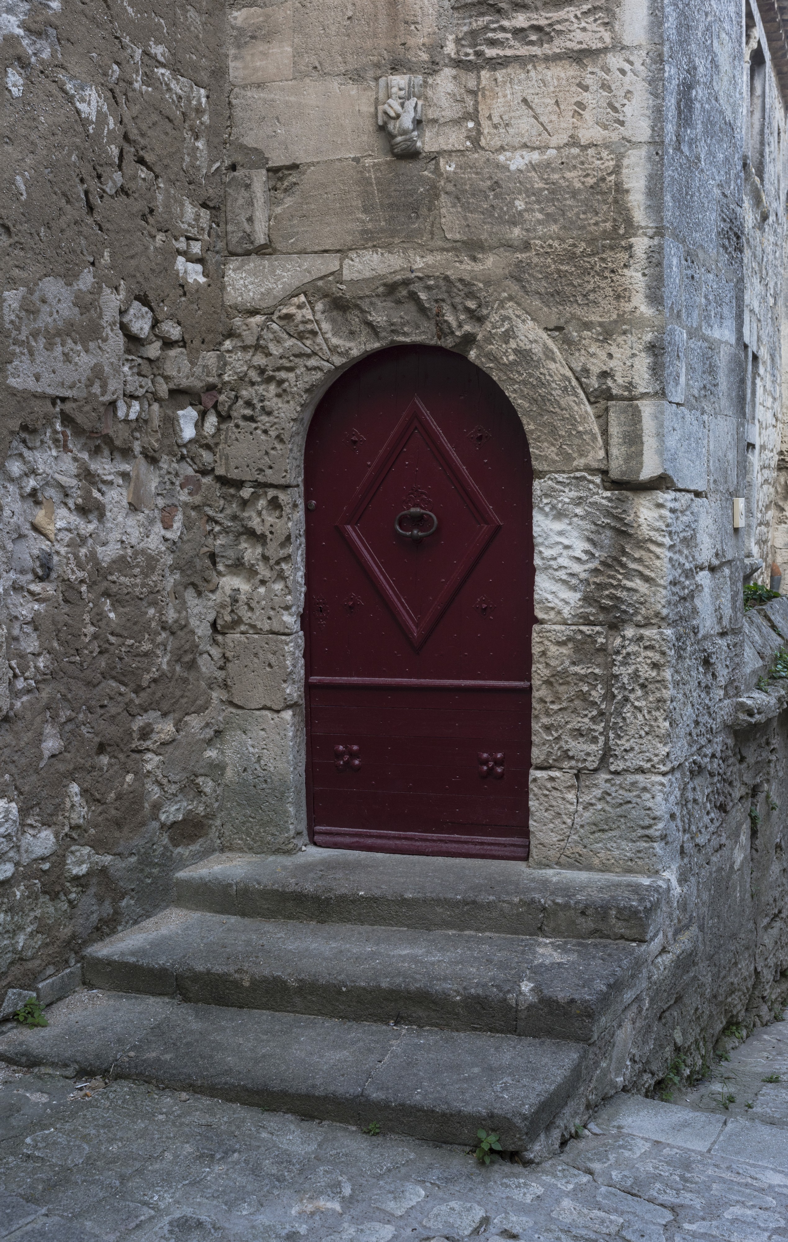 Door in Les Baux-de-Provence cf01
