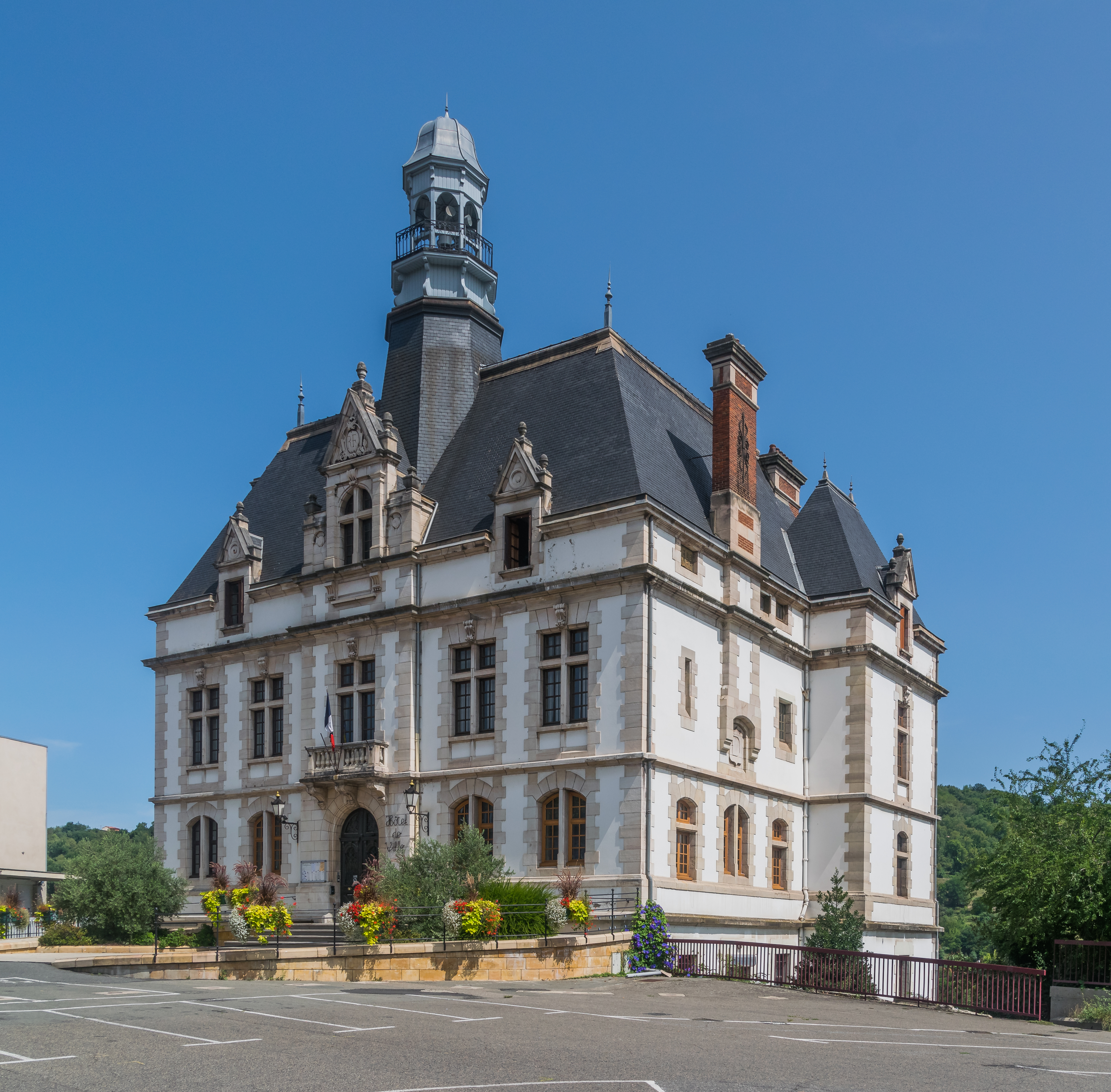 Town hall of Decazeville 01
