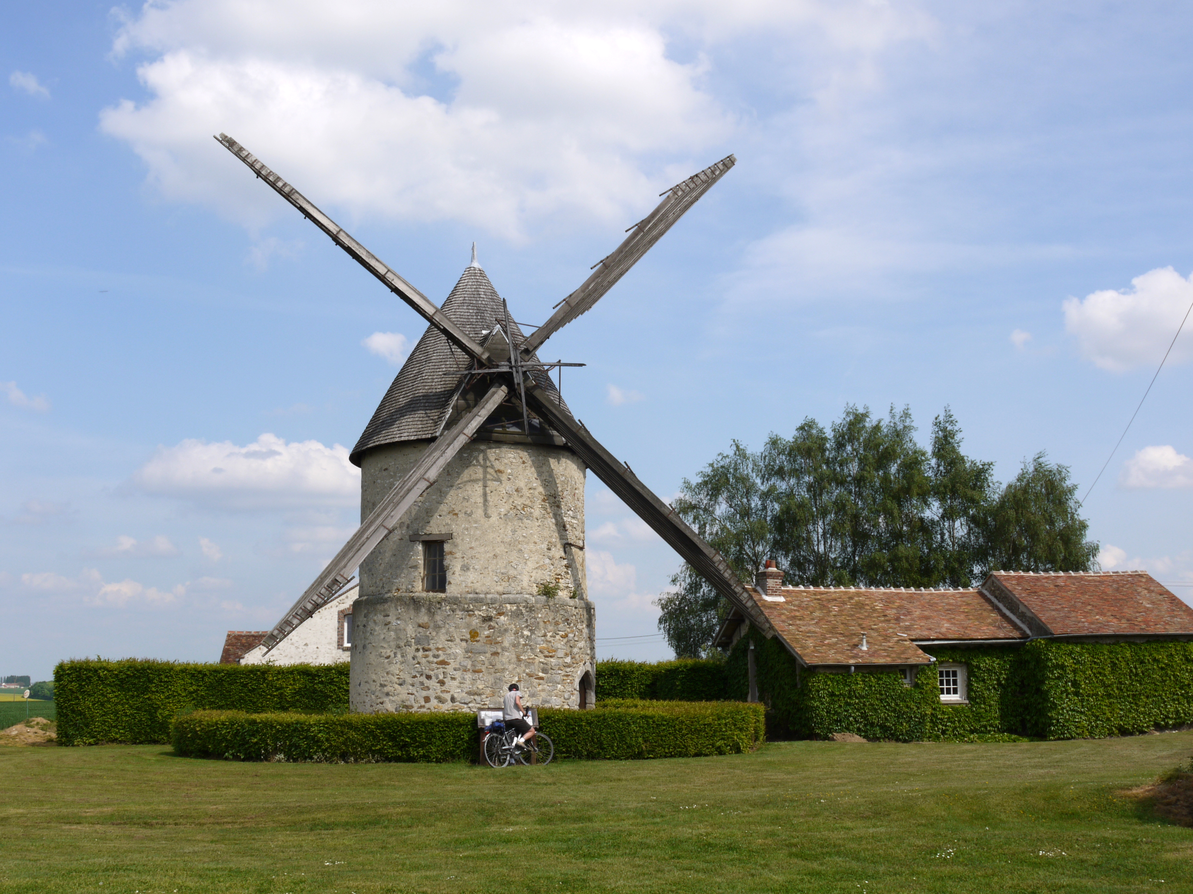 Windmill de Choix near Gastins Seine et Marne P1080838