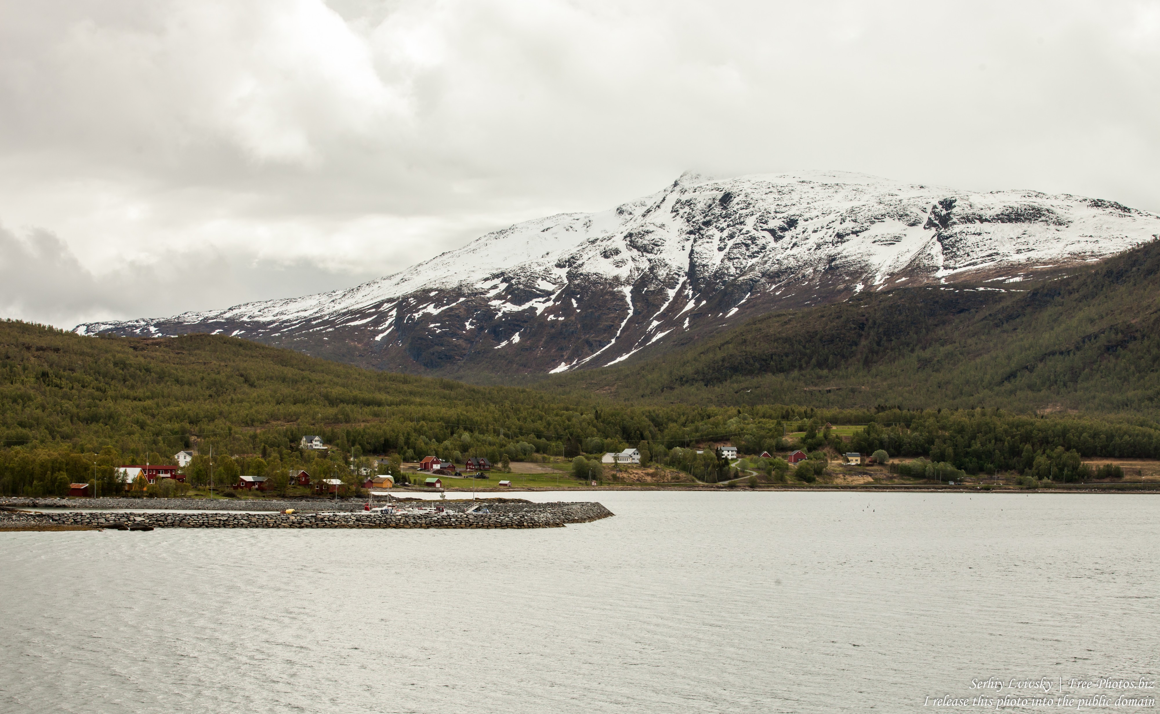 way between Finnsnes and Tromso, Norway, photographed in June 2018 by Serhiy Lvivsky, picture 4