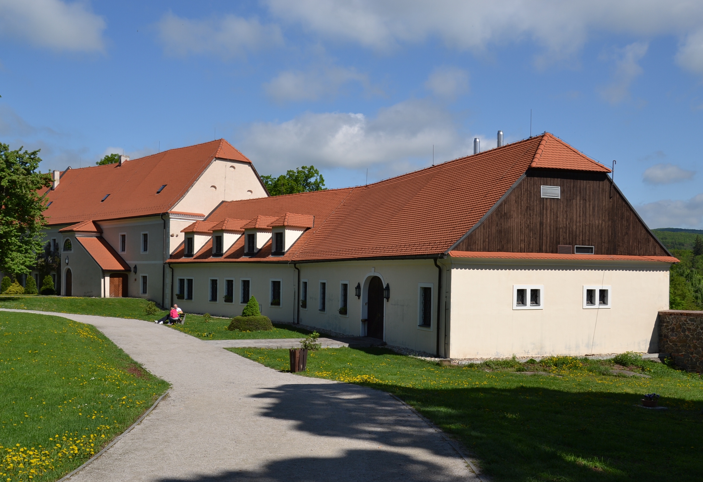 Červený Kameň (Bibersburg, Vöröskő) - others buildings
