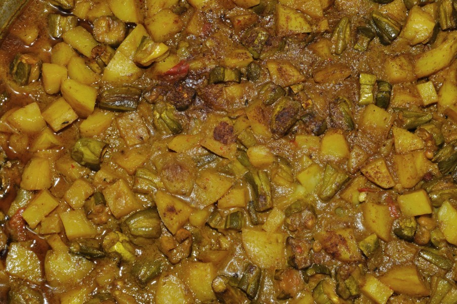 Pointed Gourd & Potato Curry - Kolkata 2011-04-02 2196