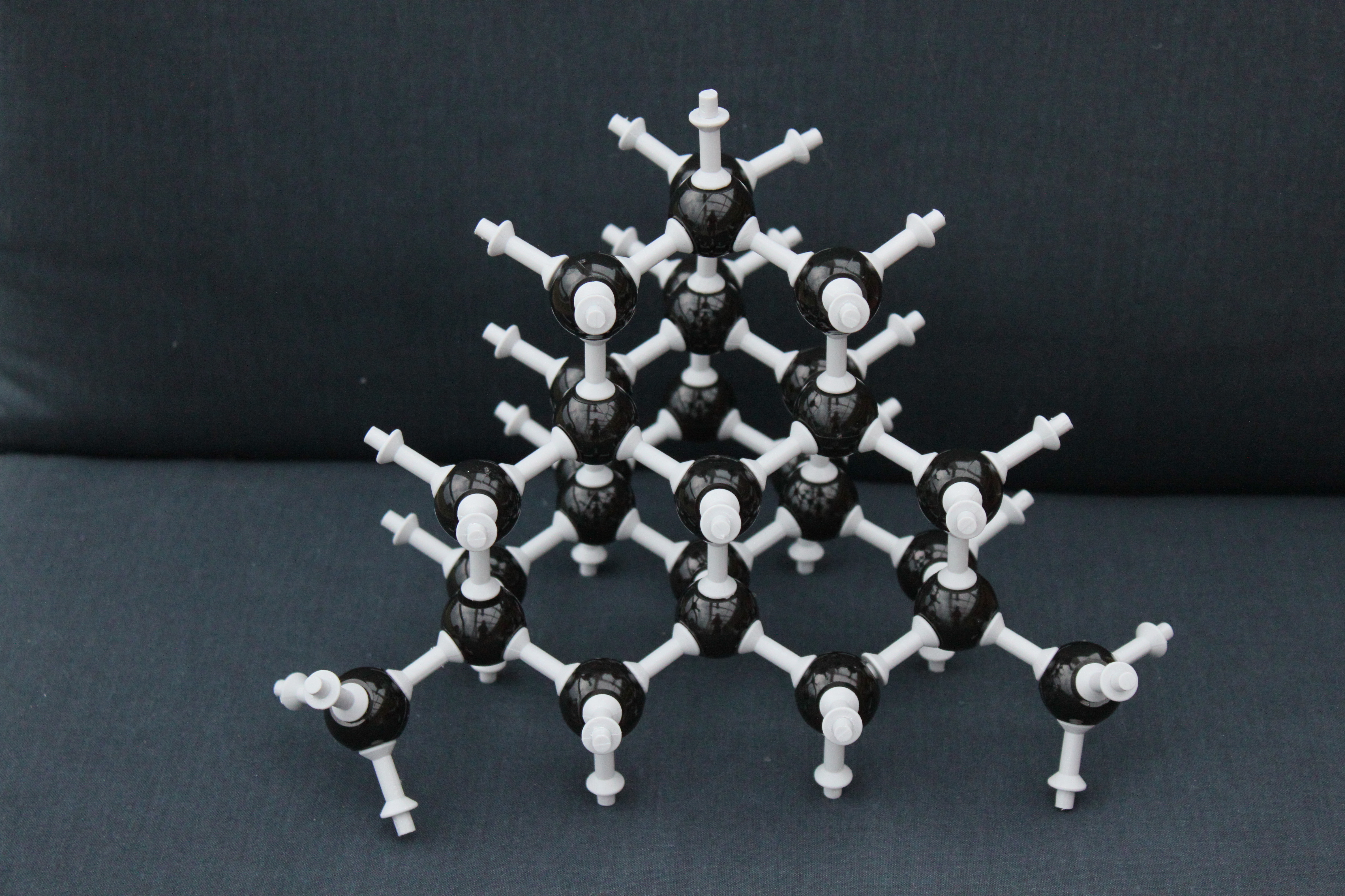 Diamantstruktur Molekülbaukasten 18