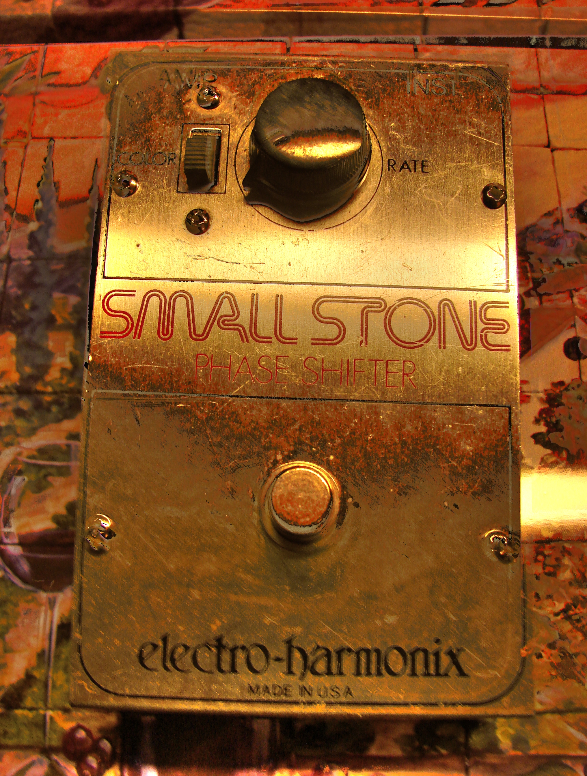 E-H Small Stone (vintage phase shifter) (HDR)