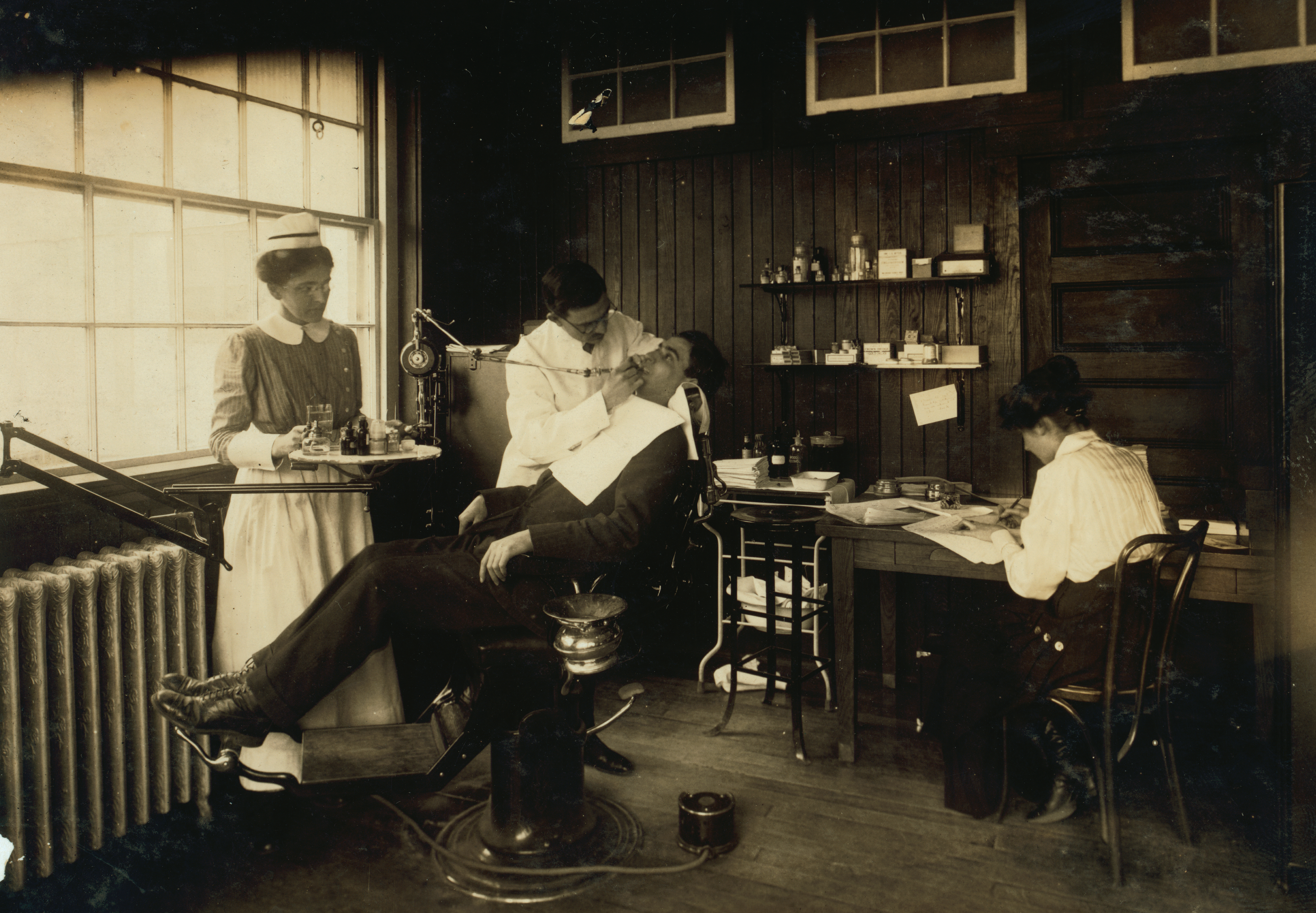 DentistCambridgeHine1917
