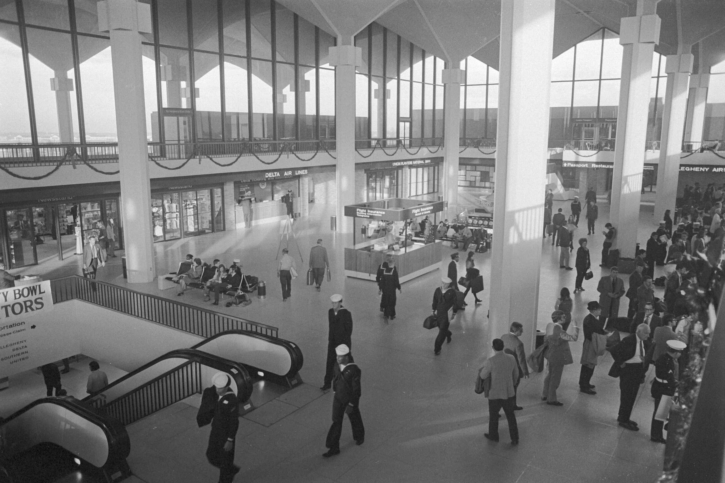 Memphis-international-airport-1970s