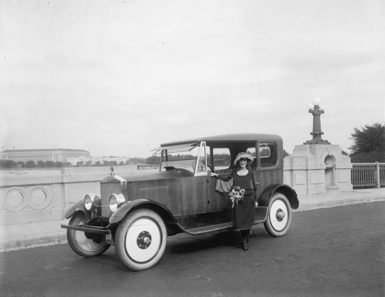 Margaret Gorman with her Birmingham Motors automobile