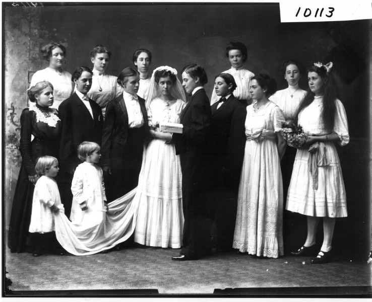 Orth-Mock wedding party 1910 (3191750842)