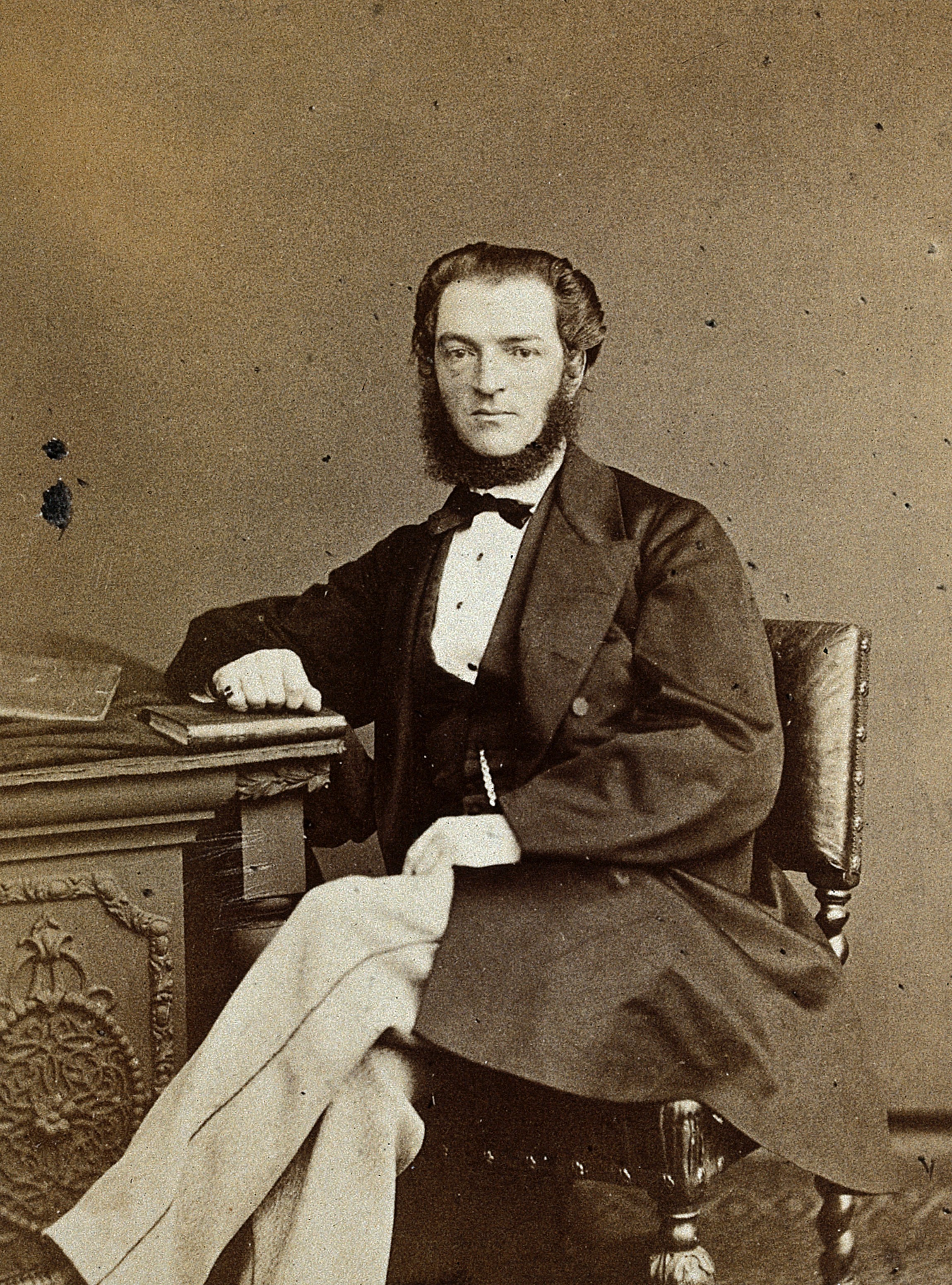 Thomas Spencer Cobbold. Photograph by Ernest Edwards, 1868. Wellcome V0028440