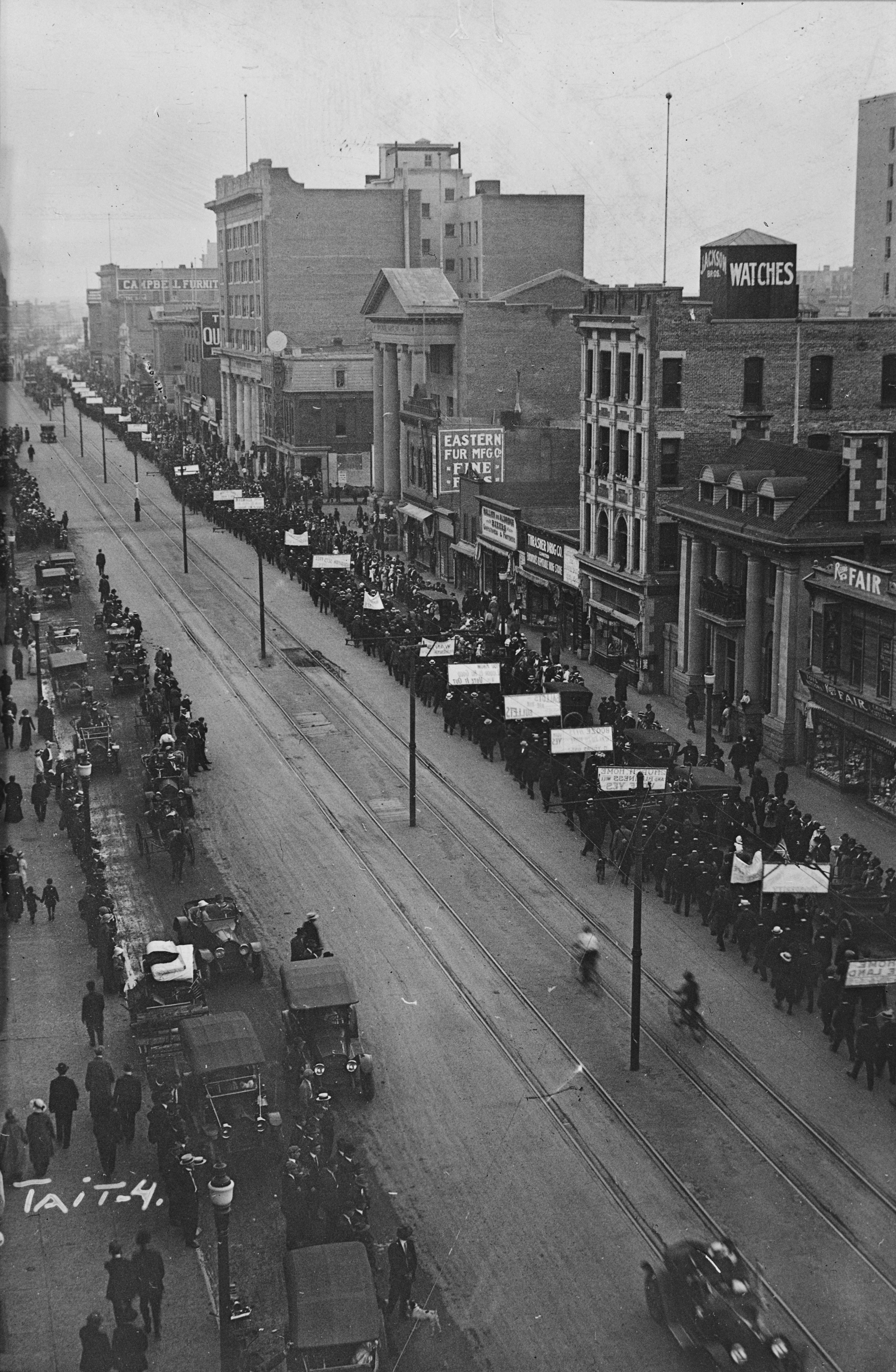 Prohibition Parade in Edmonton, Alberta (26527244733)