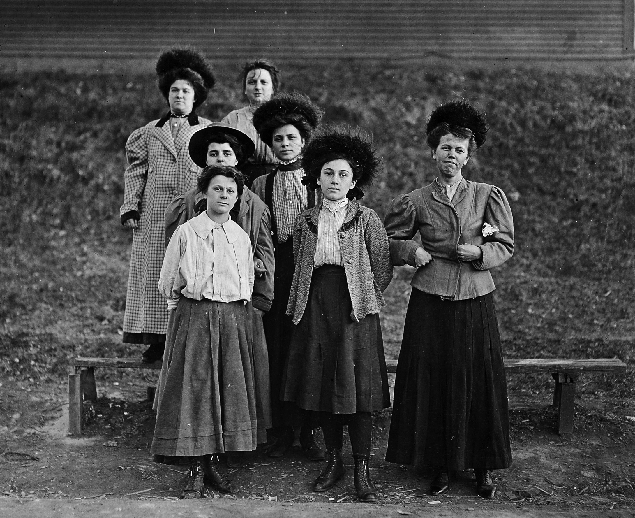 Young girls work in the Chace Cotton Mill - NARA - 523187